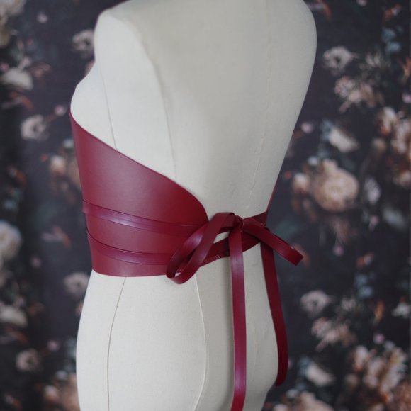 Dehanche Inspired Italian Vachetta Leather Corset Belt with Tie Straps in Red - Picture 6 of 16